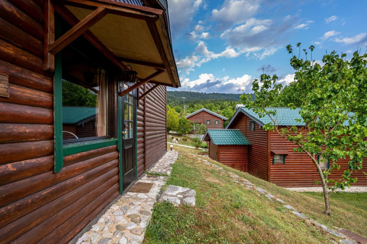Chalet Likouresi Village 카페니시온 외부 사진